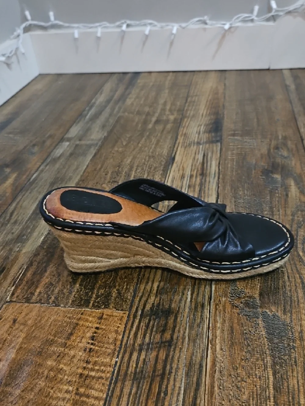 Born Black Leather Knot Wedge Sandals‎